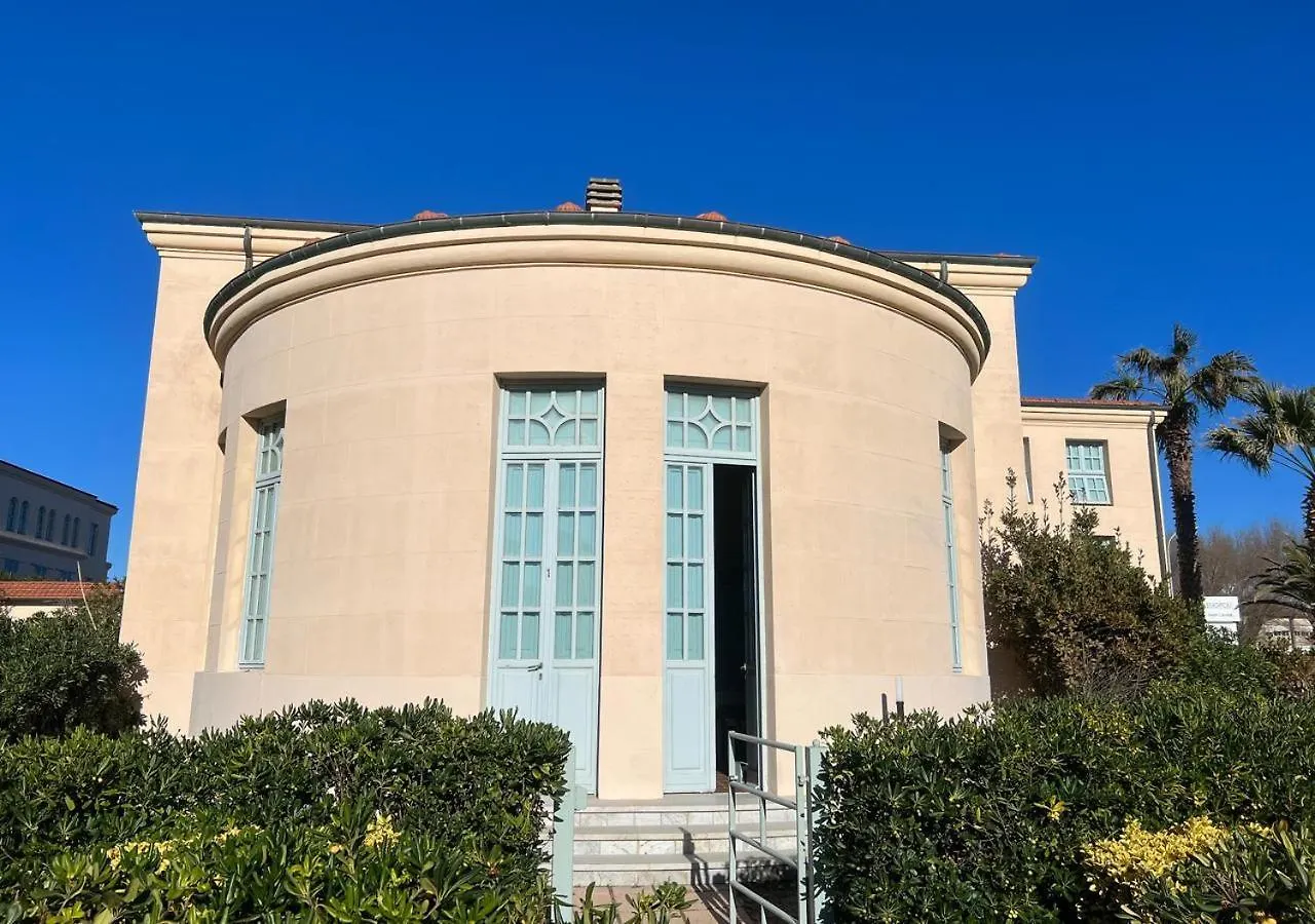 Apartament Principi Di Piemonte Tirrenia 0*,