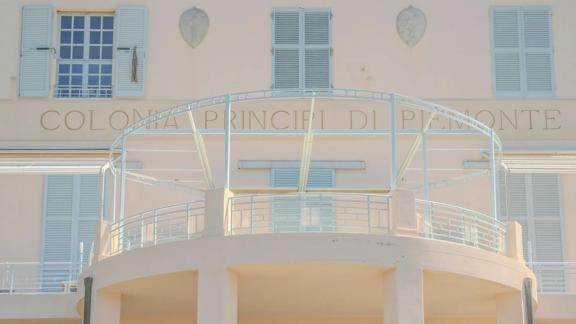Apartament Principi Di Piemonte Tirrenia