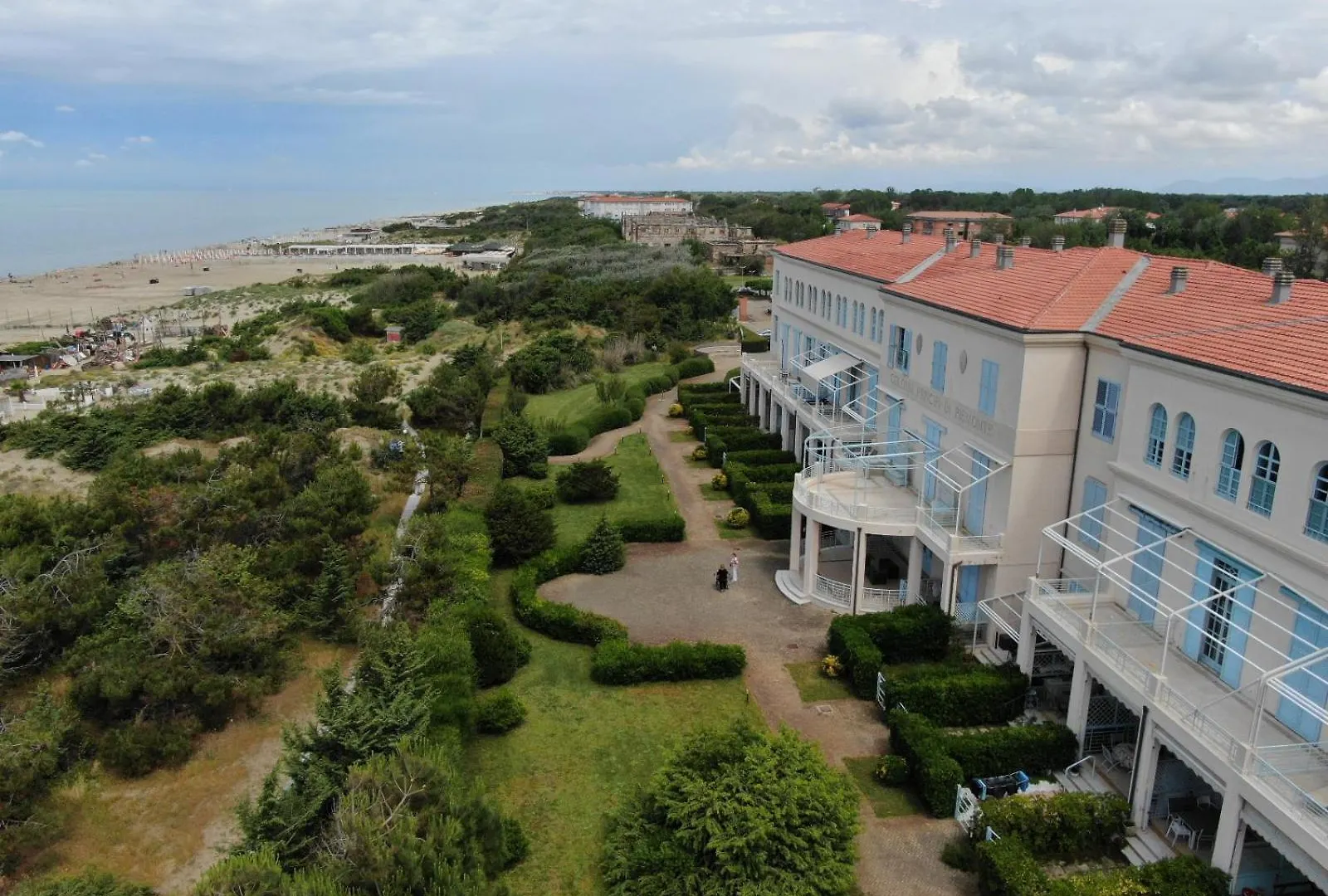 Apartament Principi Di Piemonte Tirrenia
