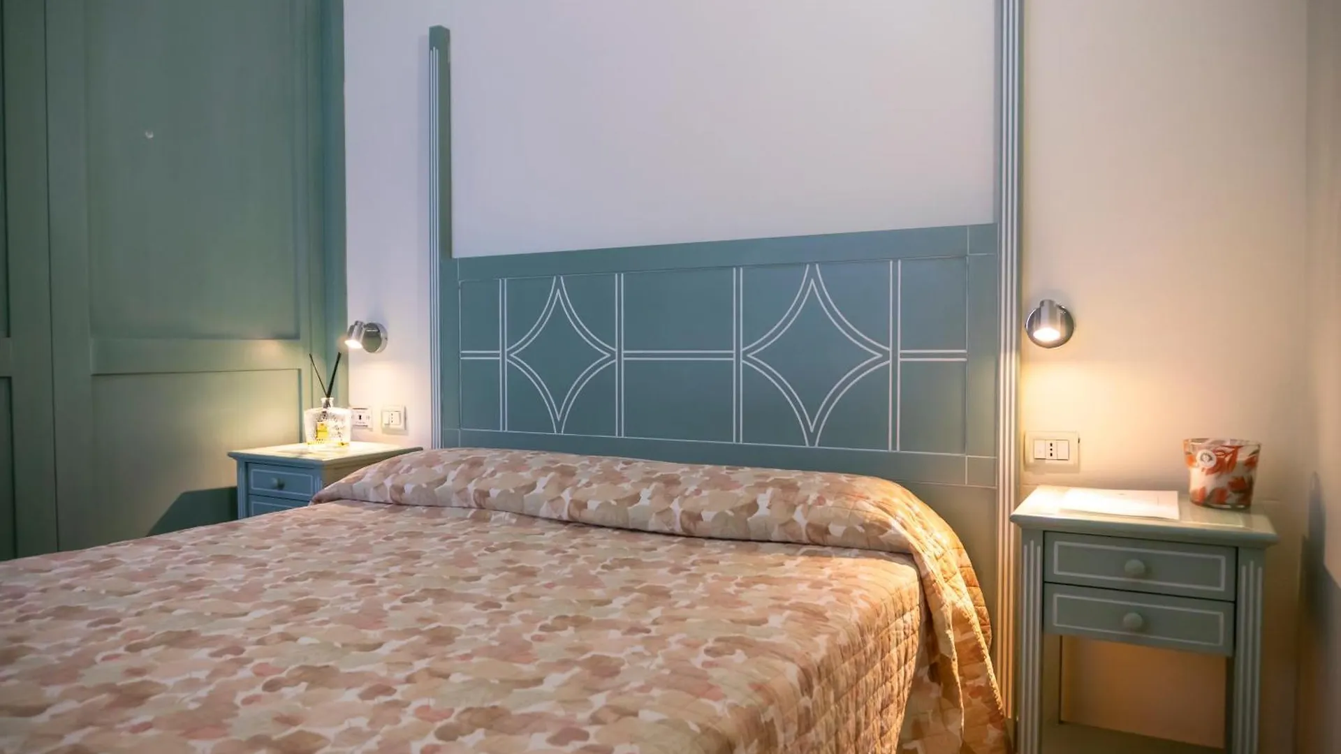 Apartmán Principi Di Piemonte Tirrenia 0*,  Itálie