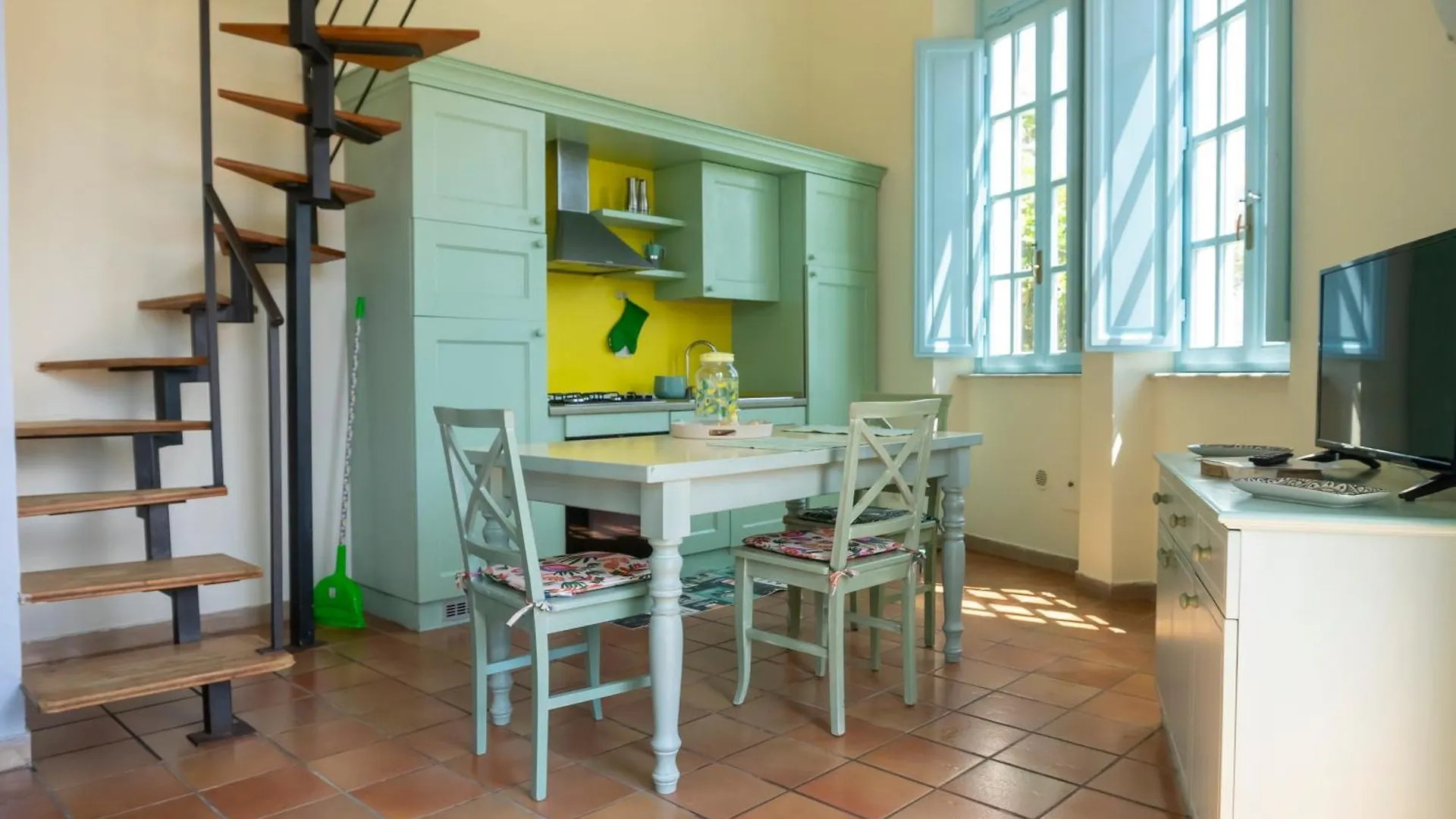 Apartament Principi Di Piemonte Tirrenia